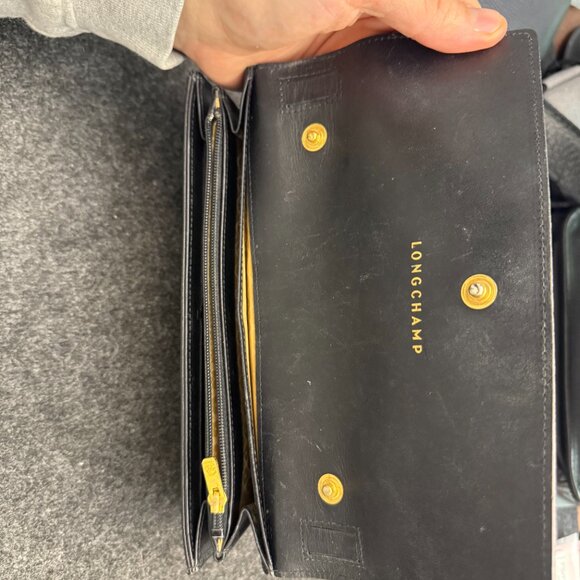 Longchamp Leather Continental Wallet - Picture 5 of 6